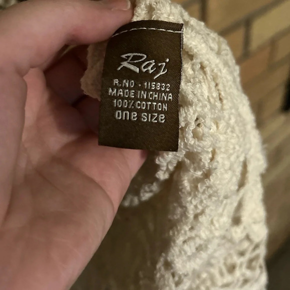 Anthropologie Raj Floral Wrap Shrug Crochet Beige 100% Cotton One Size - Picture 2 of 5